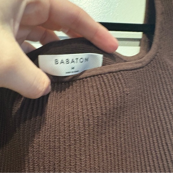 Aritzia Babaton Sculpt Knit Squareneck Cropped Tank - Picture 3 of 6